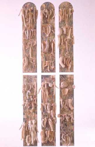 Fotograf: Ole Akhøj
Værk  titel: Alter 
Værk  type: Relief 
Materiale: Papir på masonit 
Størrelse: 230 x 80 x 7 cm 
Færdiggjort: 2001 