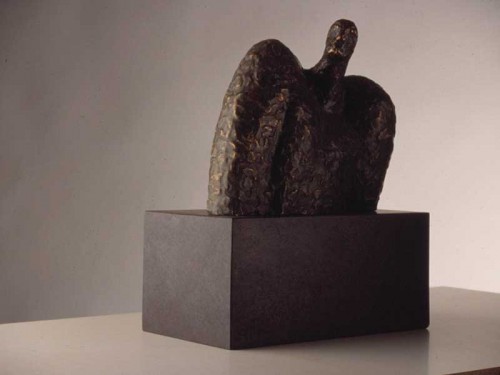 Fotograf: Hans Søndergård
Værk  titel: Krop 
Værk  type: Skulptur 
Materiale: Bronze 
Størrelse: 30 x 25 x 14 cm 
Færdiggjort: 2002 