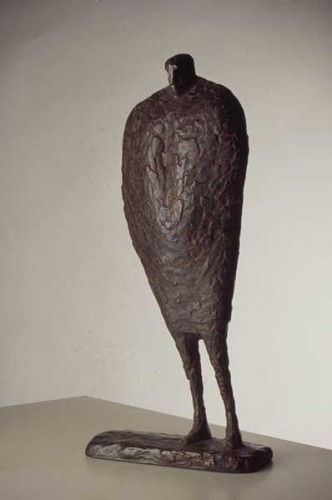 Fotograf: Hans Søndergård
Værk  titel: Stående  
Værk  type: Skulptur 
Materiale: Bronze 
Størrelse: 38 x 20 x 10 cm 
Færdiggjort: 1999 