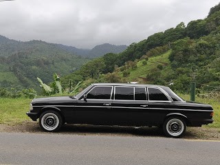 Tapantí – Cartago..COSTA RICA MERCEDES LIMOUSINE W123