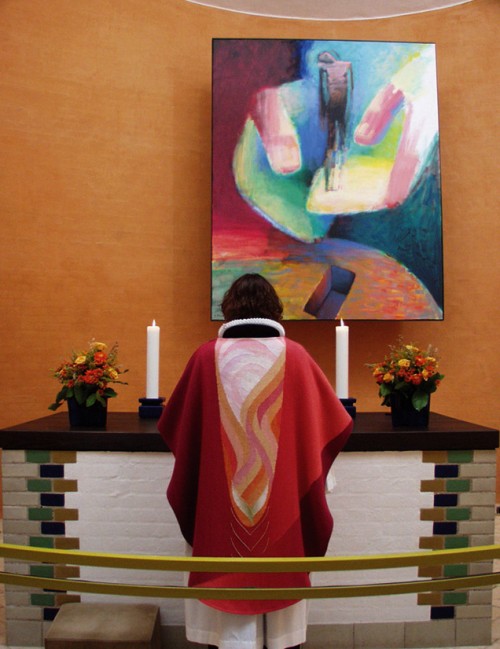 arti812201183935RdSkelArt.jpg