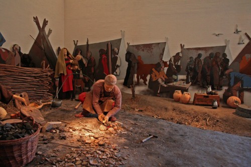 arti812201185317MetalcollageRibeArt.jpg