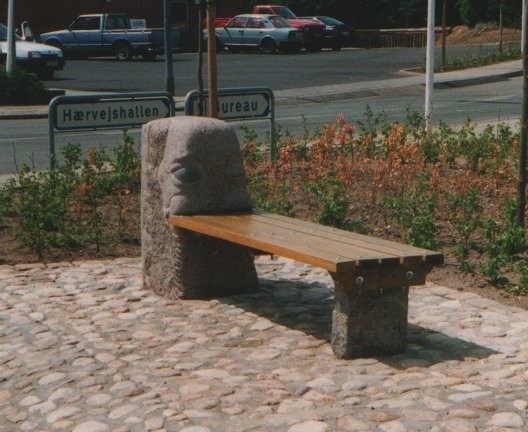 Bække hærvejsbænk1 92